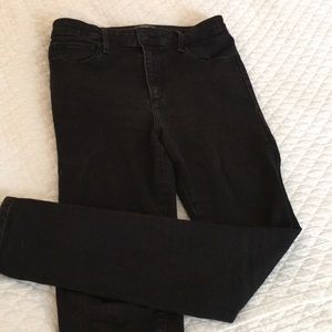 A&F Simone High Rise Super Skinny - sz 6S
